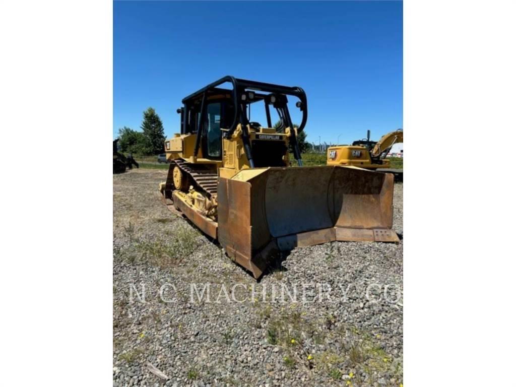 CAT D6T Dozers - Tratores rastos