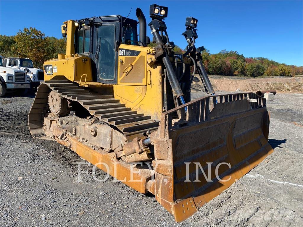 CAT D6T Dozers - Tratores rastos