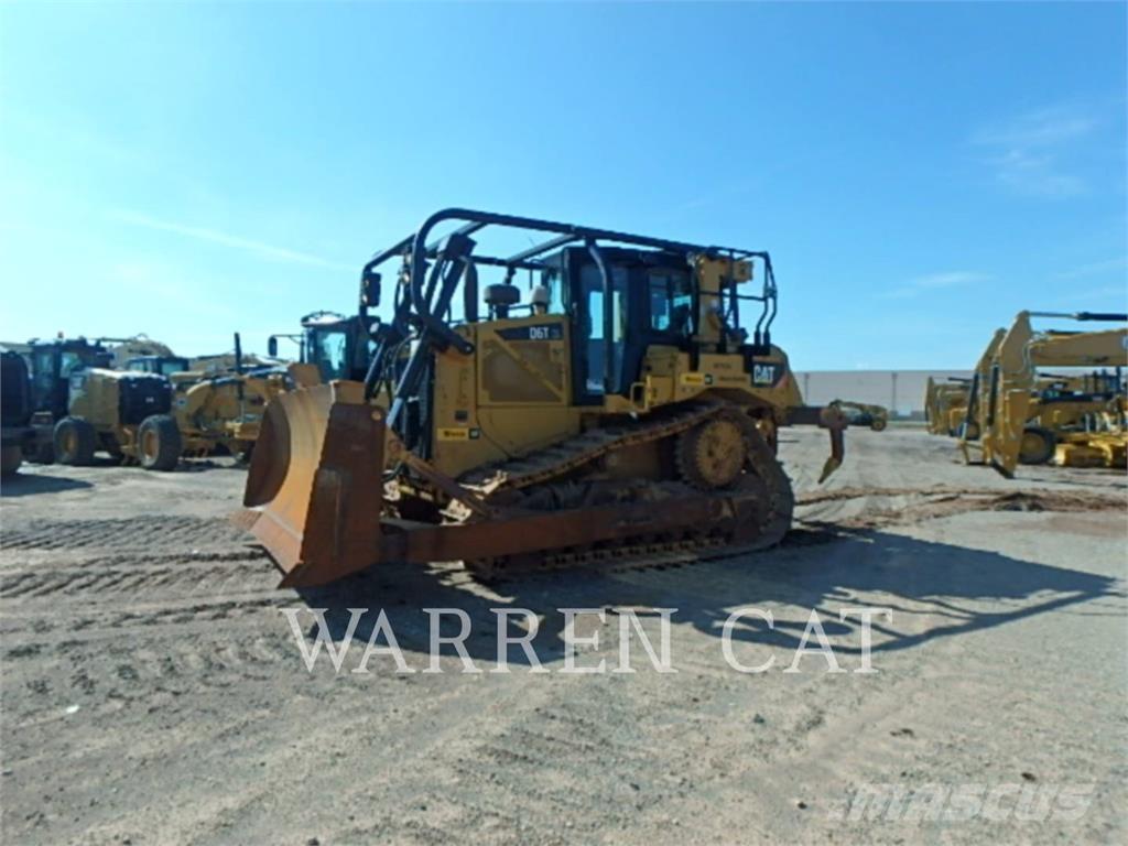 CAT D6T 4XLARO Dozers - Tratores rastos