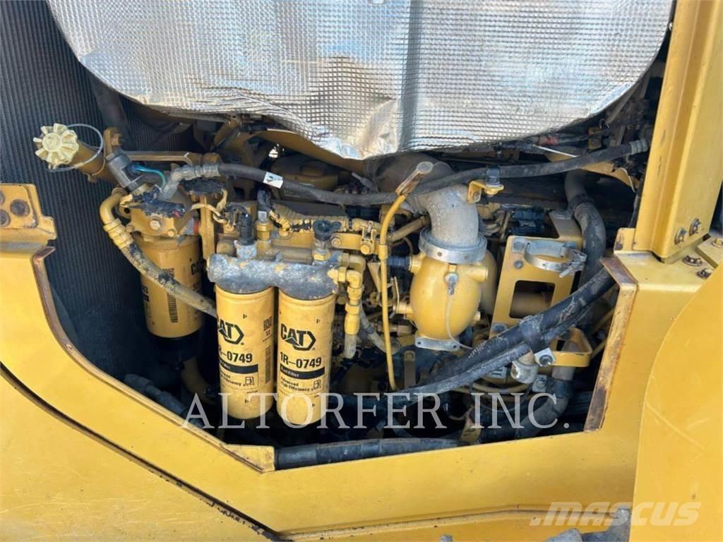 CAT D6T LGP Dozers - Tratores rastos