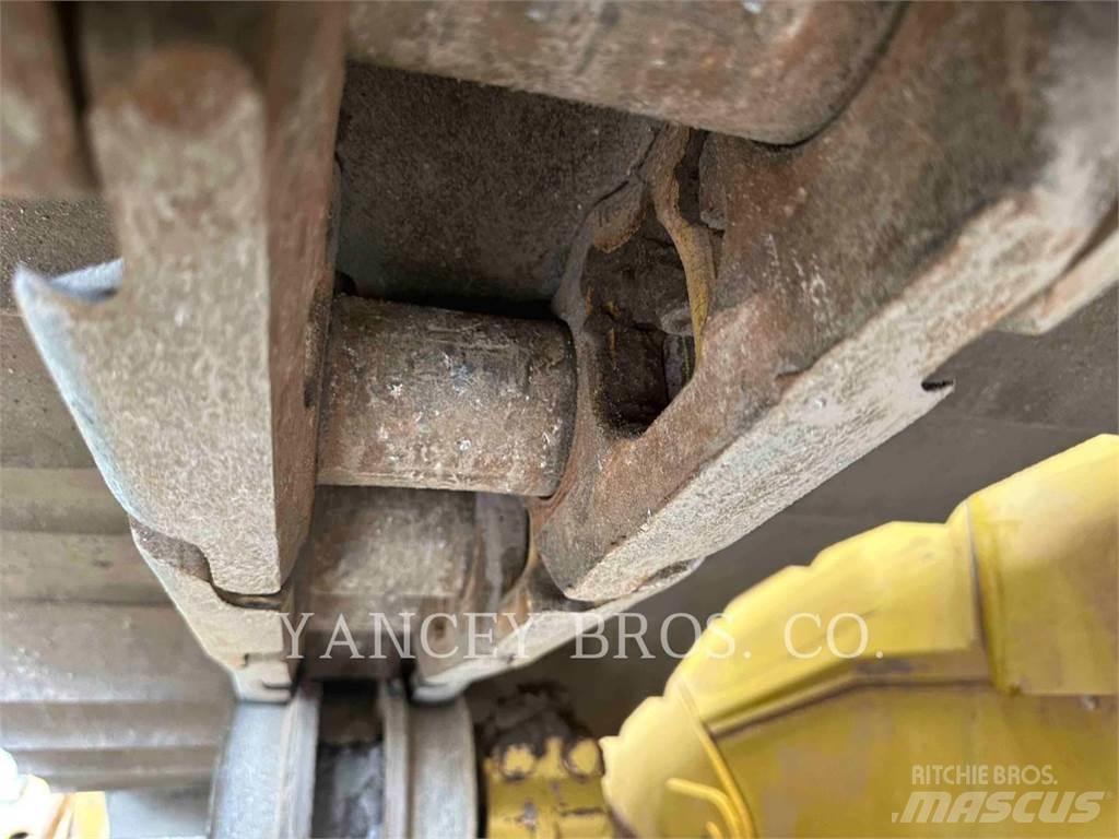 CAT D6T LGP ST Dozers - Tratores rastos