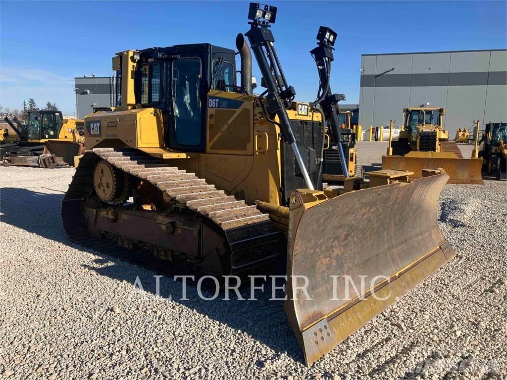 CAT D6T LGPPAT Dozers - Tratores rastos