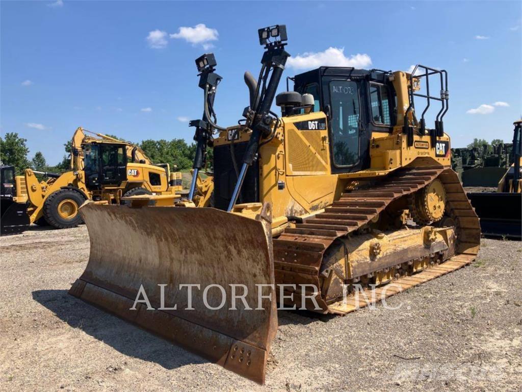 CAT D6T LGPPAT Dozers - Tratores rastos