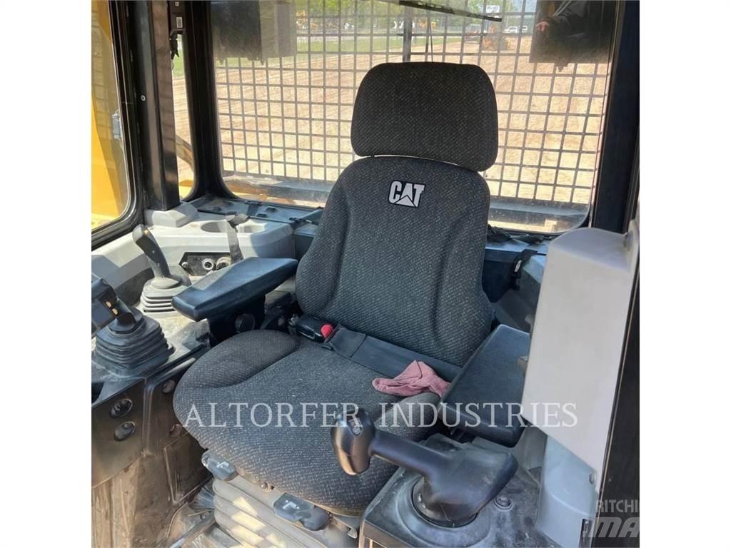 CAT D6T LGPPAT Dozers - Tratores rastos
