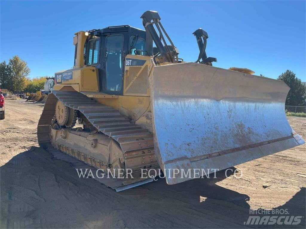 CAT D6T LGPVPT Dozers - Tratores rastos