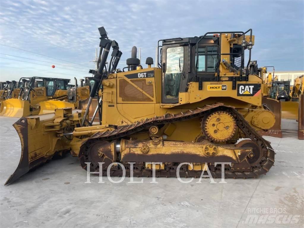 CAT D6T XWVPWI Dozers - Tratores rastos