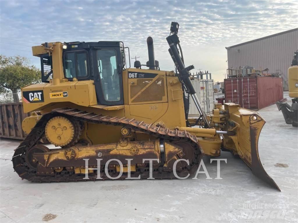 CAT D6T XWVPWI Dozers - Tratores rastos