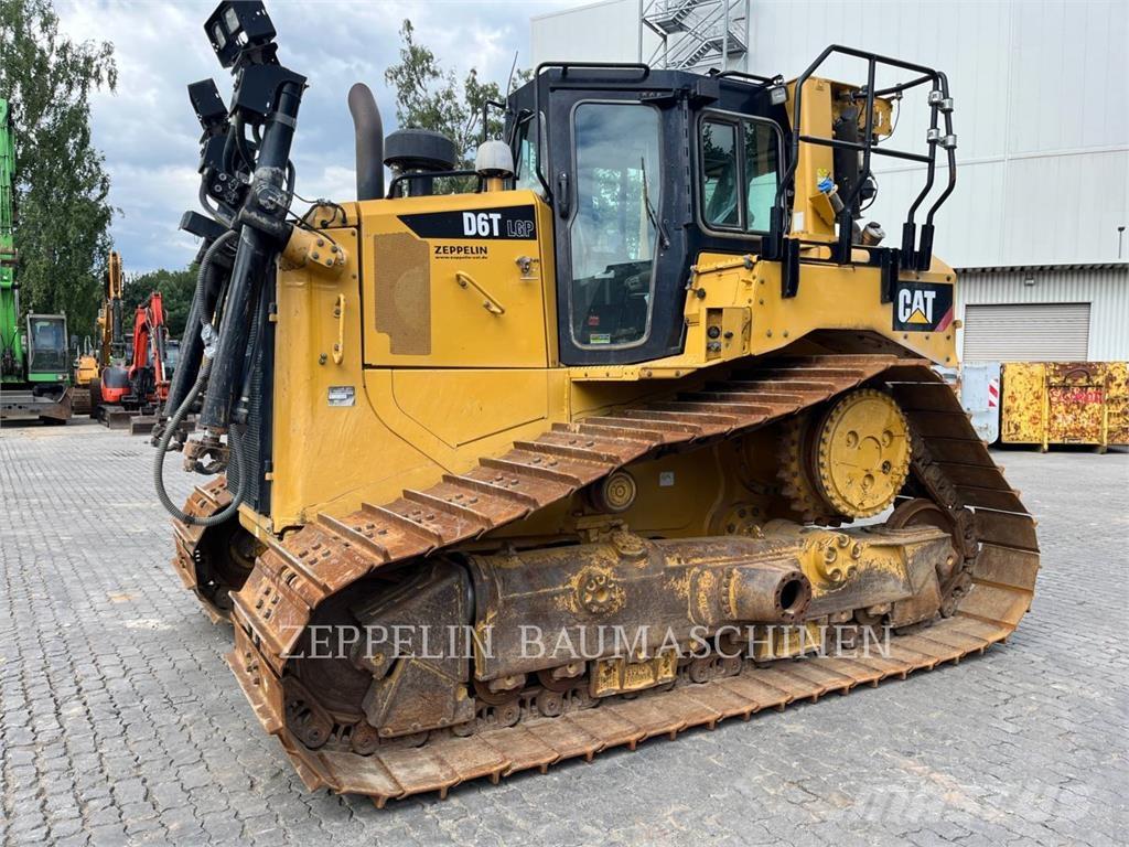 CAT D6TM Dozers - Tratores rastos