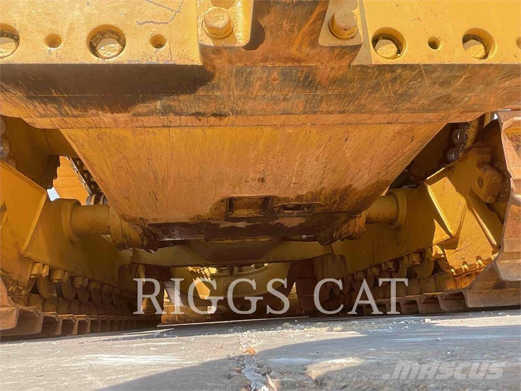 CAT D6TVP Dozers - Tratores rastos