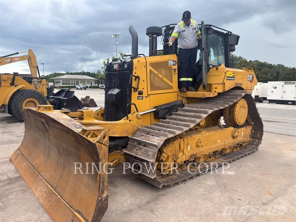 CAT D6XEVPAT Dozers - Tratores rastos