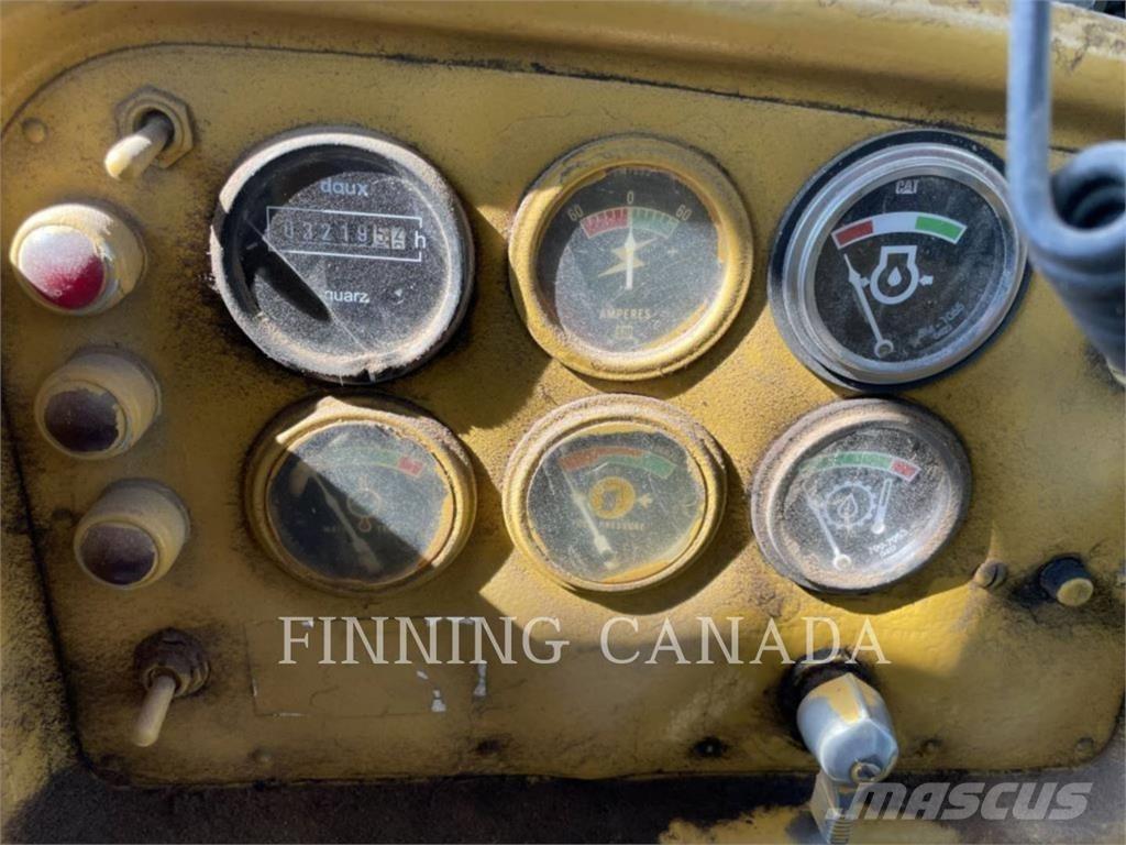 CAT D7G Dozers - Tratores rastos