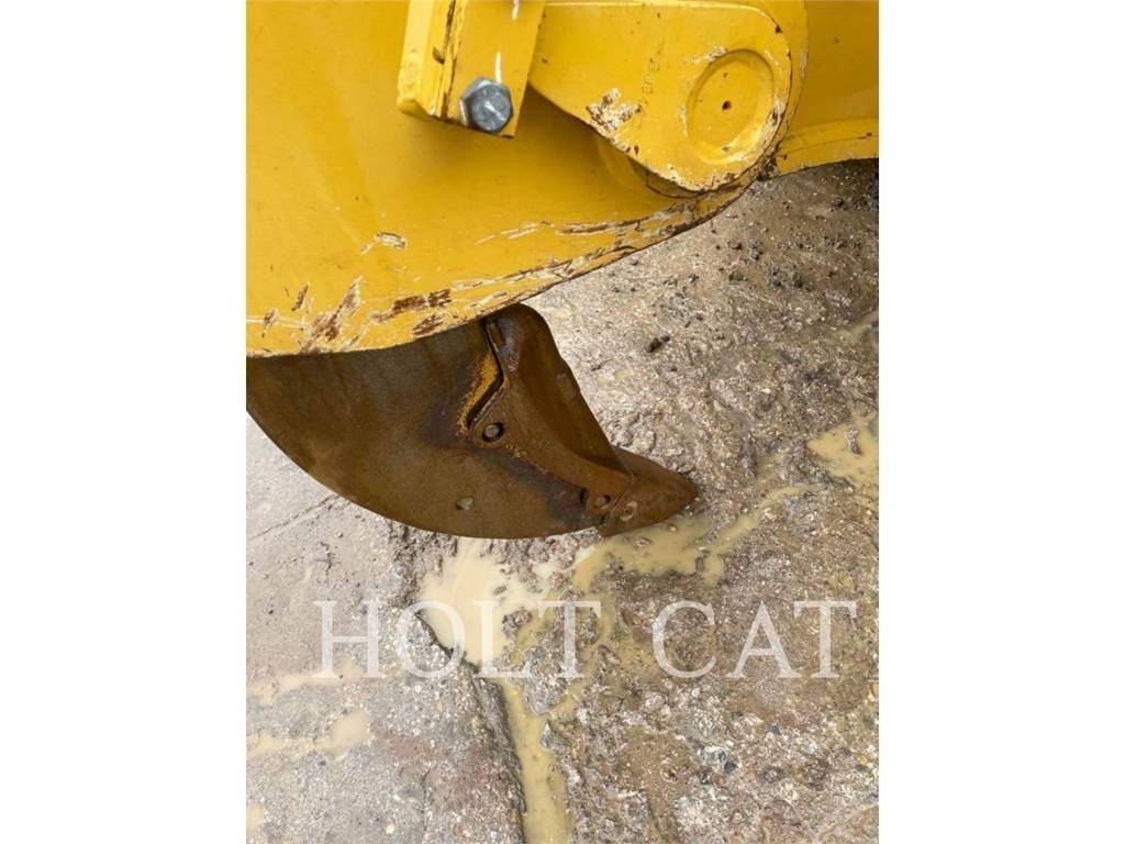 CAT D8 Dozers - Tratores rastos