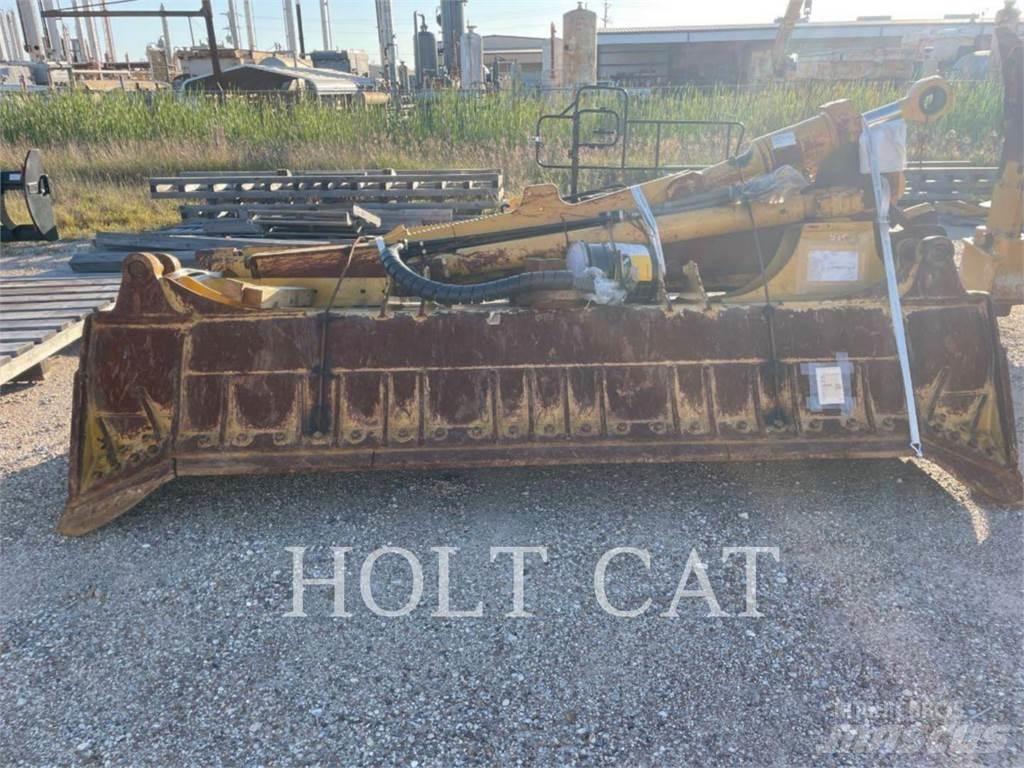 CAT D8 Dozers - Tratores rastos