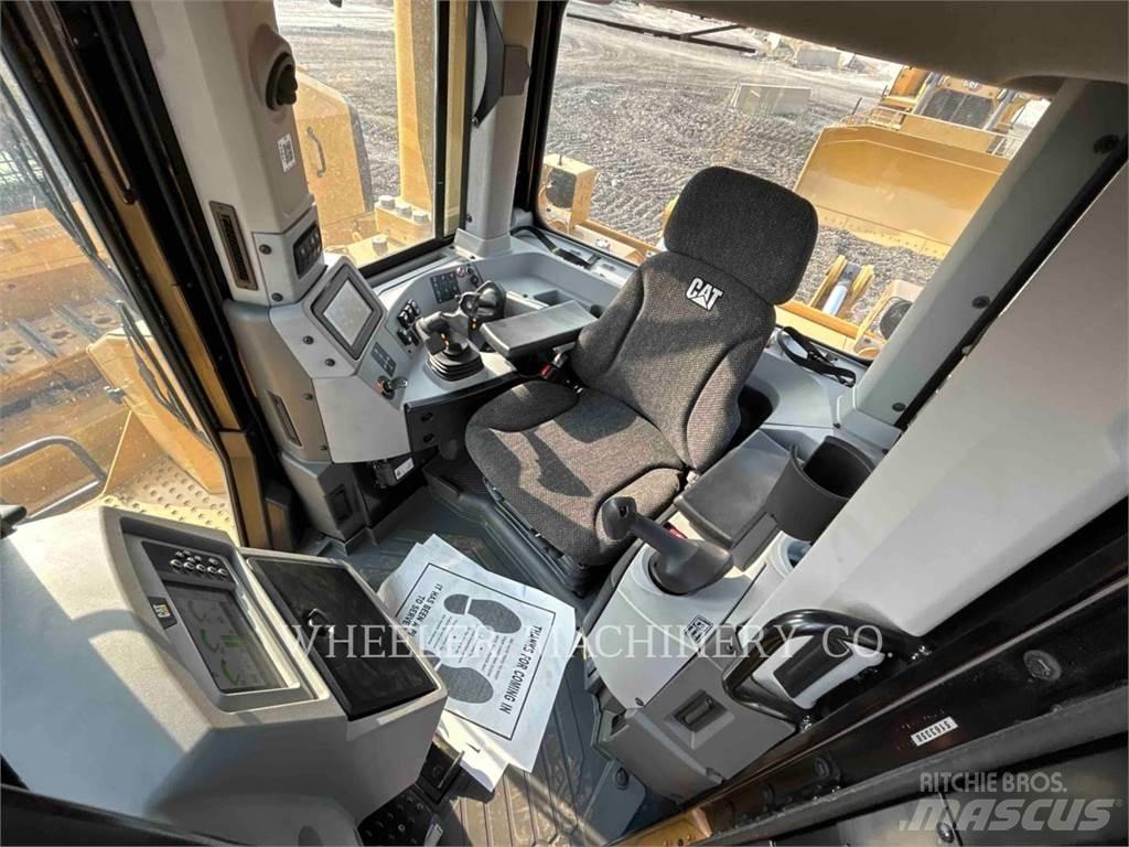 CAT D8 SU Dozers - Tratores rastos