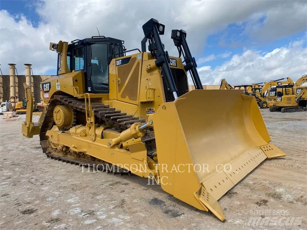 CAT D8T Dozers - Tratores rastos