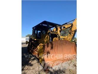 CAT D8T Dozers - Tratores rastos