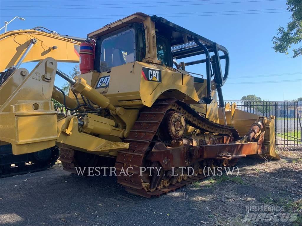 CAT D8T Dozers - Tratores rastos