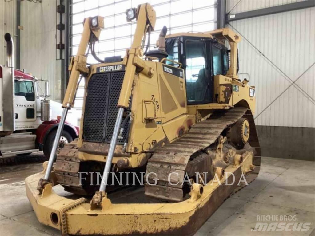 CAT D8T Dozers - Tratores rastos
