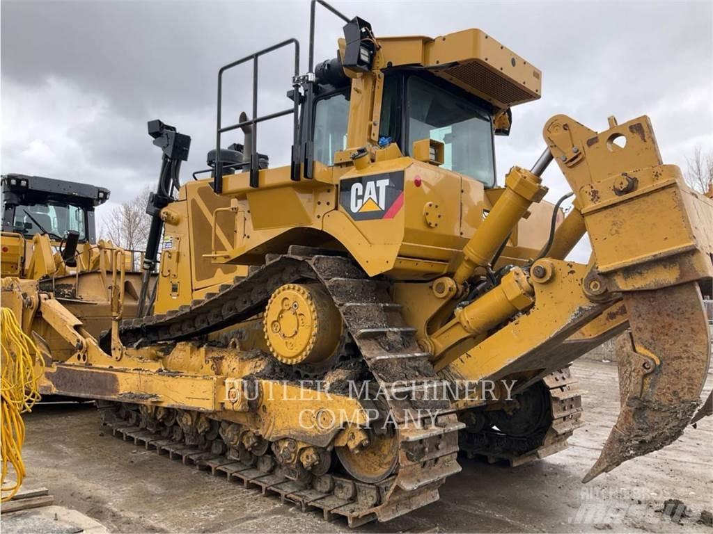 CAT D8T Dozers - Tratores rastos