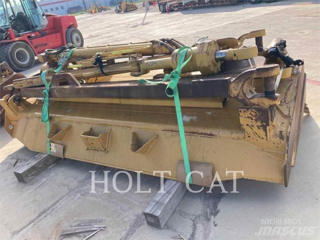 CAT D8T Dozers - Tratores rastos