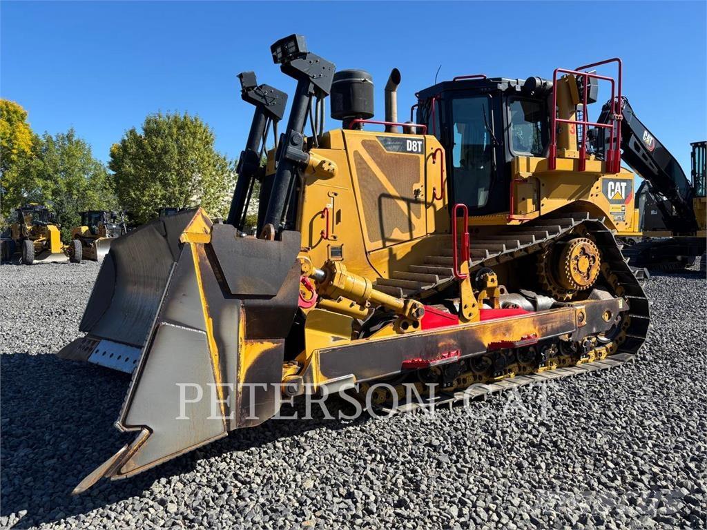CAT D8T Dozers - Tratores rastos