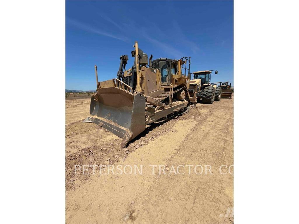 CAT D8T Dozers - Tratores rastos