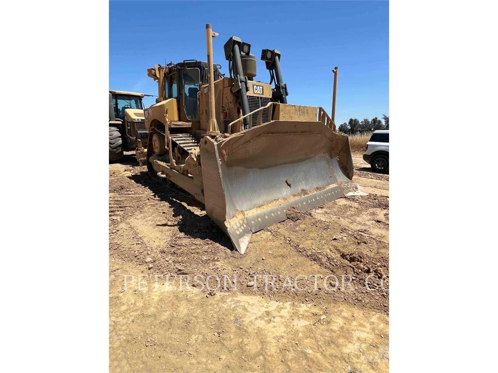CAT D8T Dozers - Tratores rastos