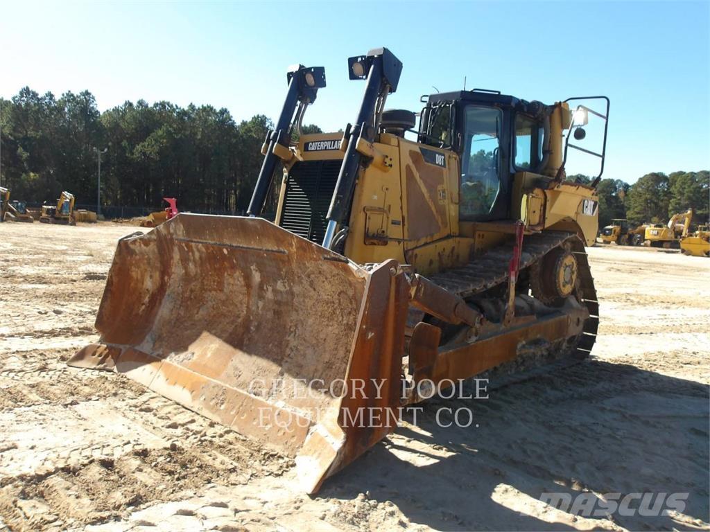 CAT D8T Dozers - Tratores rastos