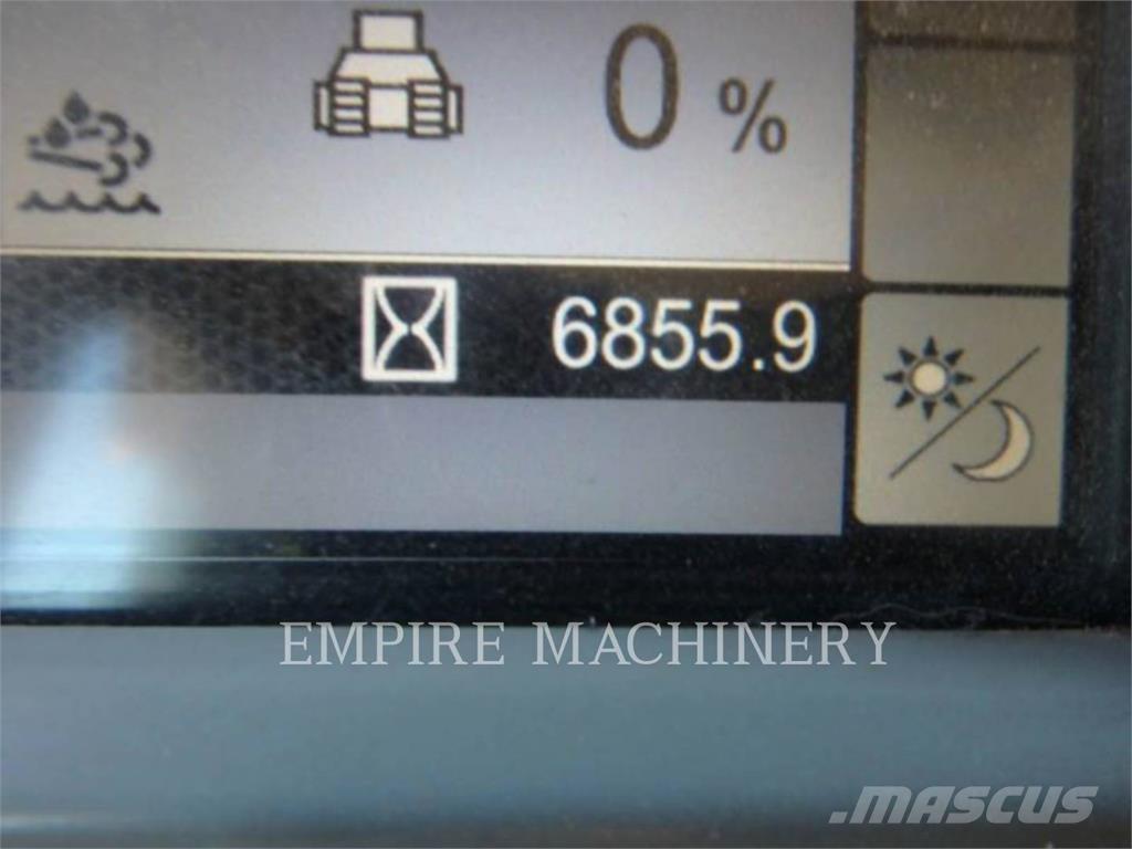 CAT D8T Dozers - Tratores rastos