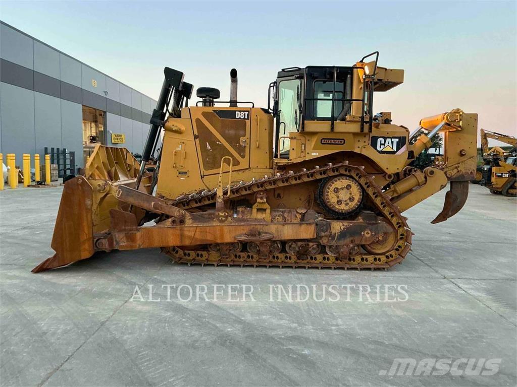 CAT D8T Dozers - Tratores rastos