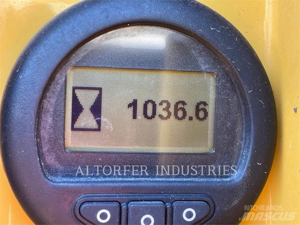 CAT D8T W Dozers - Tratores rastos