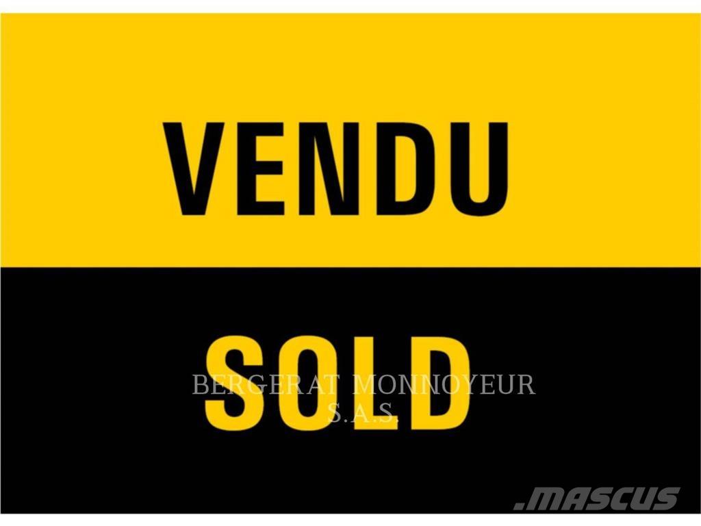 CAT D8T4F Dozers - Tratores rastos