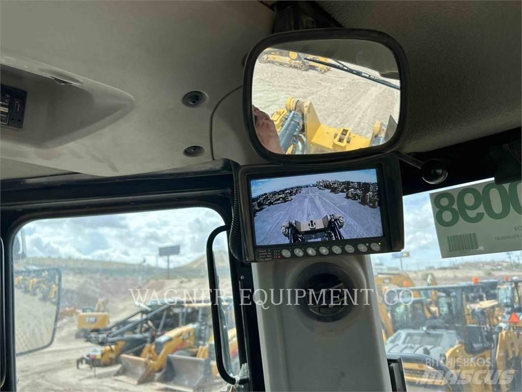 CAT D9T Dozers - Tratores rastos