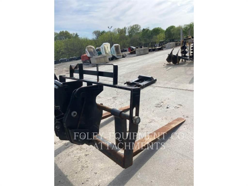CAT FKTHT60W Manipuladores telescópicos