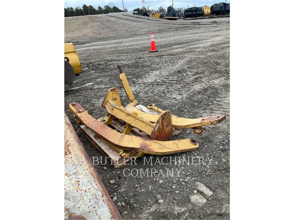 CAT FRONT SCARIFIER Escarificadores