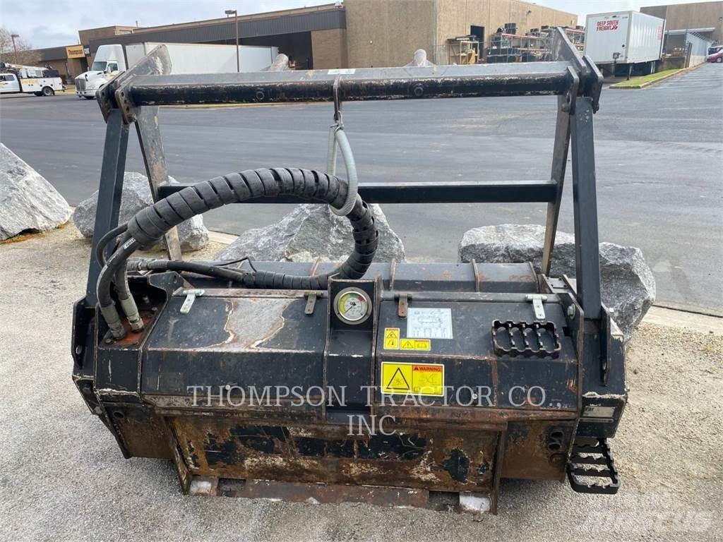 CAT HM415 Trituradoras florestais