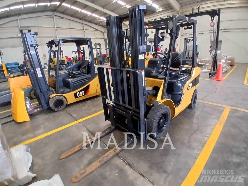 CAT LIFT TRUCKS DP25NM Empilhadores - Outros