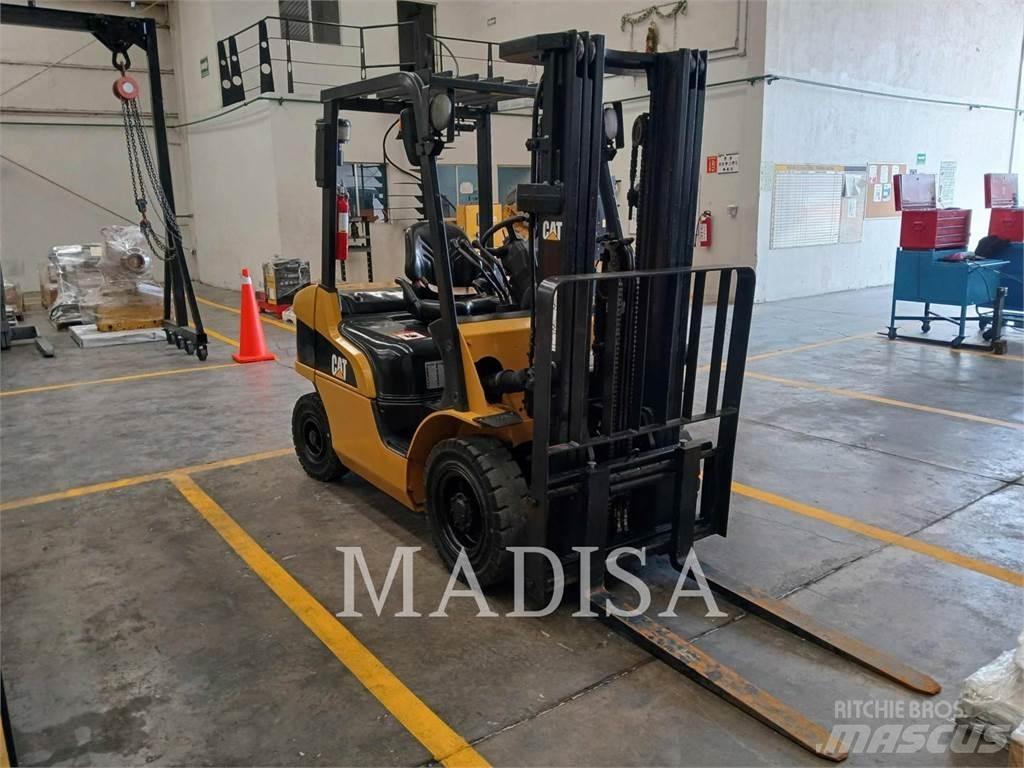 CAT LIFT TRUCKS DP25NM Empilhadores - Outros