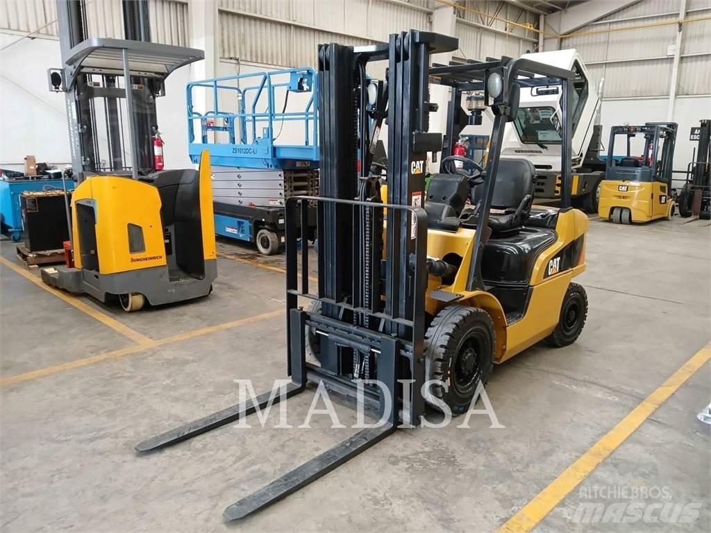 CAT LIFT TRUCKS DP25NM5 Empilhadores - Outros