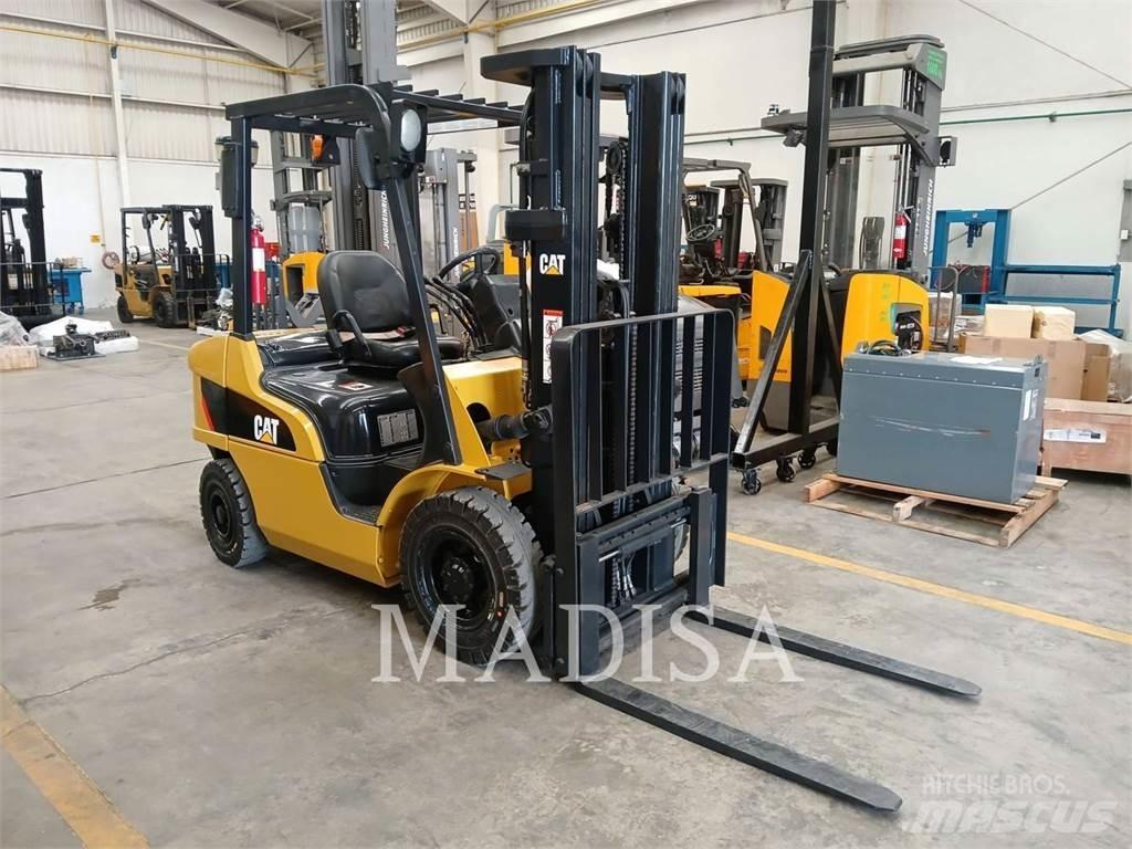 CAT LIFT TRUCKS DP25NM5 Empilhadores - Outros