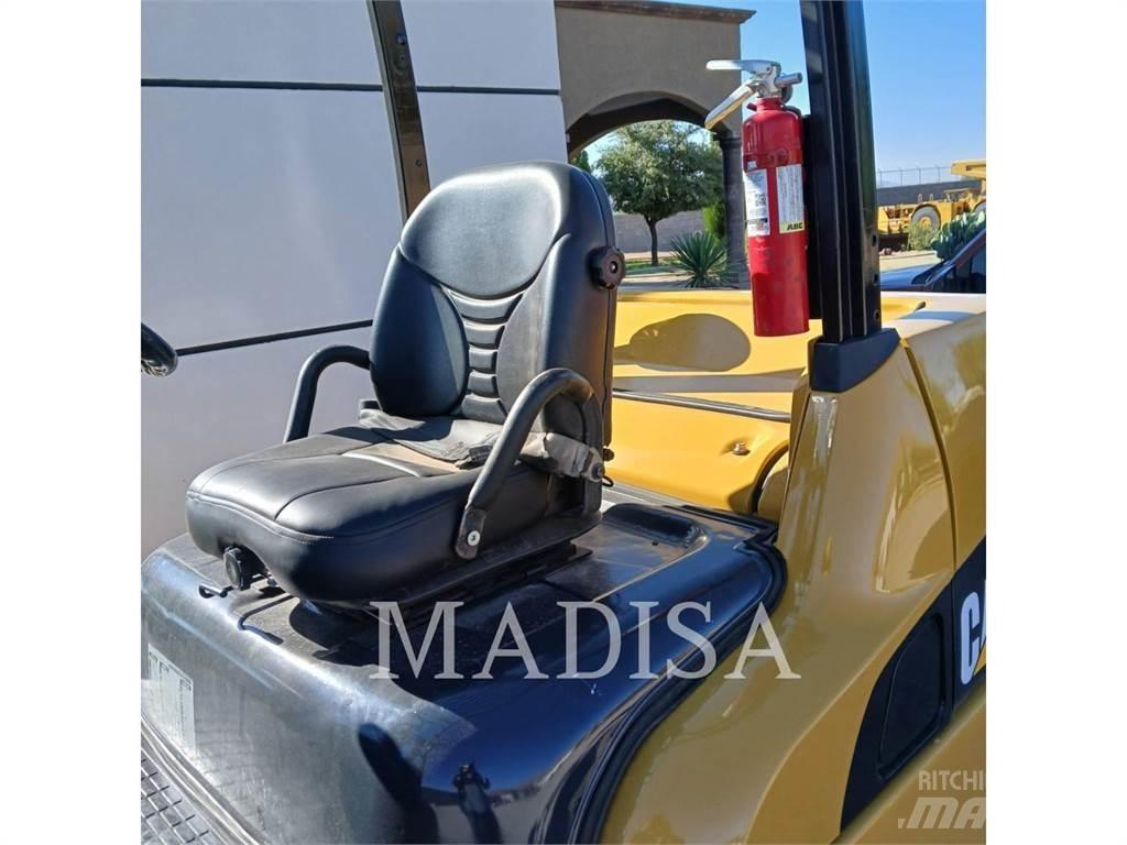 CAT LIFT TRUCKS DP50NM Empilhadores Diesel