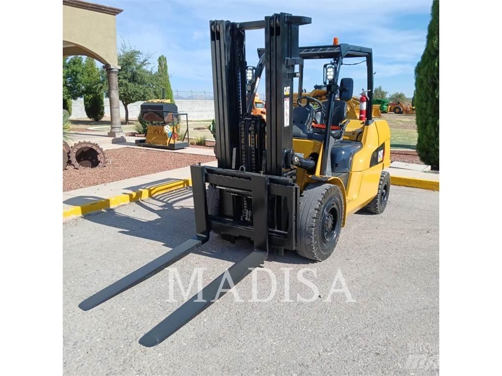 CAT LIFT TRUCKS DP50NM Empilhadores Diesel