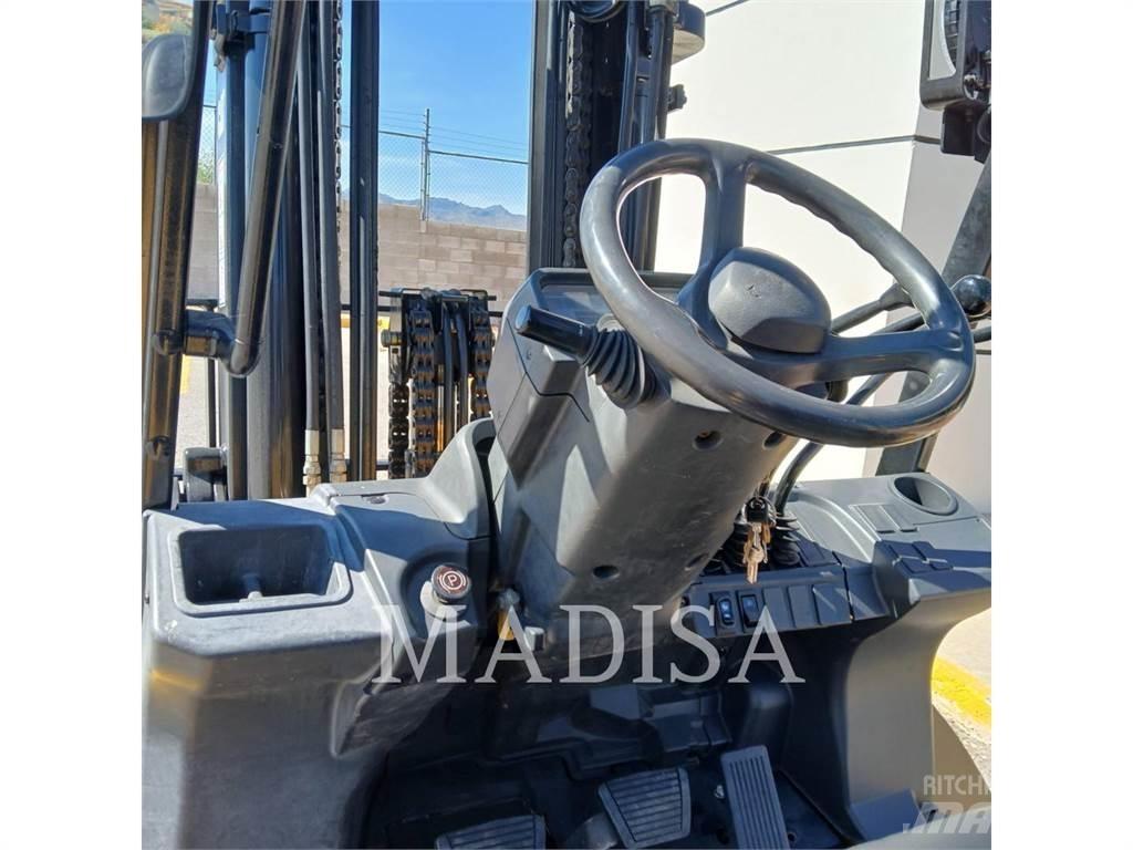 CAT LIFT TRUCKS DP50NM1 Empilhadores Diesel
