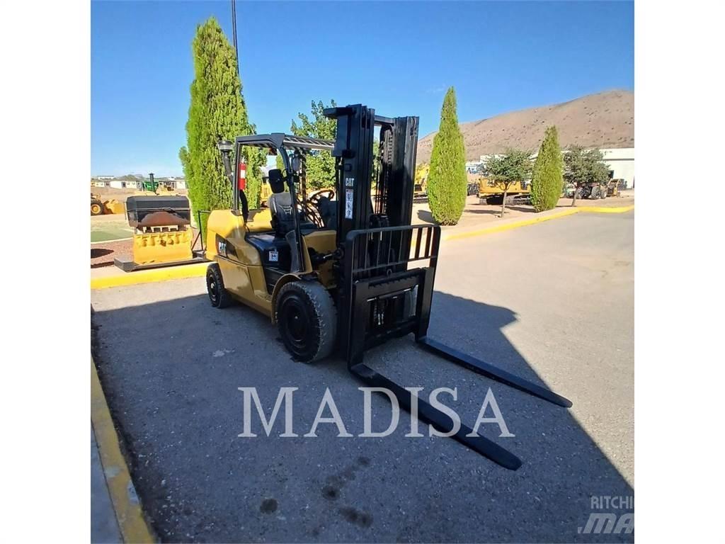CAT LIFT TRUCKS DP50NM1 Empilhadores Diesel
