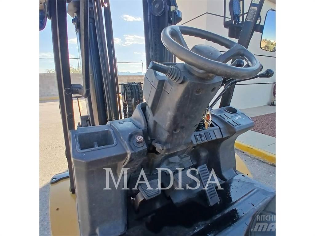 CAT LIFT TRUCKS DP50NM1 Empilhadores Diesel