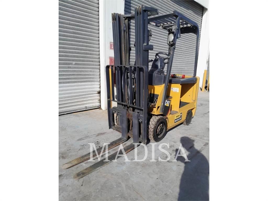CAT LIFT TRUCKS E3500-AC Empilhadores - Outros