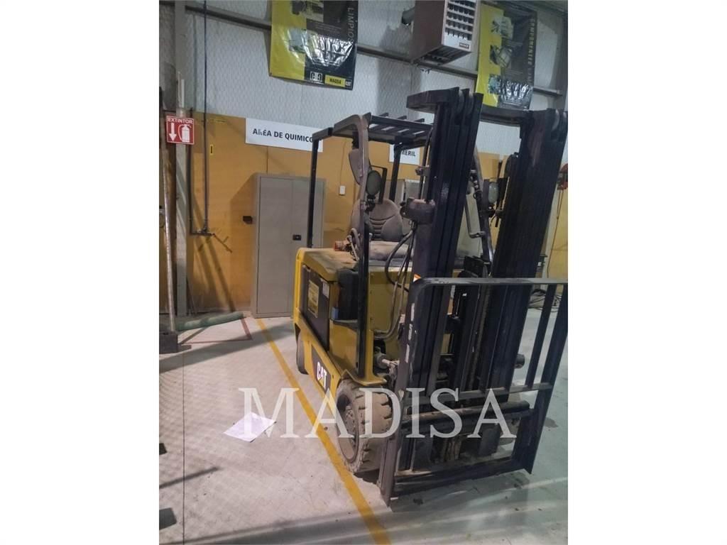 CAT LIFT TRUCKS EC25LN2 Empilhadores - Outros