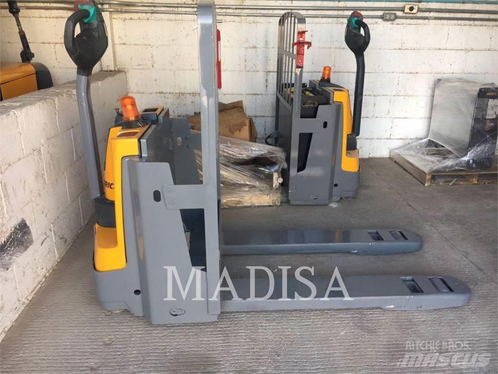CAT LIFT TRUCKS EJE120E Empilhadores - Outros