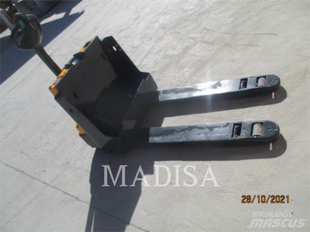 CAT LIFT TRUCKS EJE120E Empilhadores - Outros