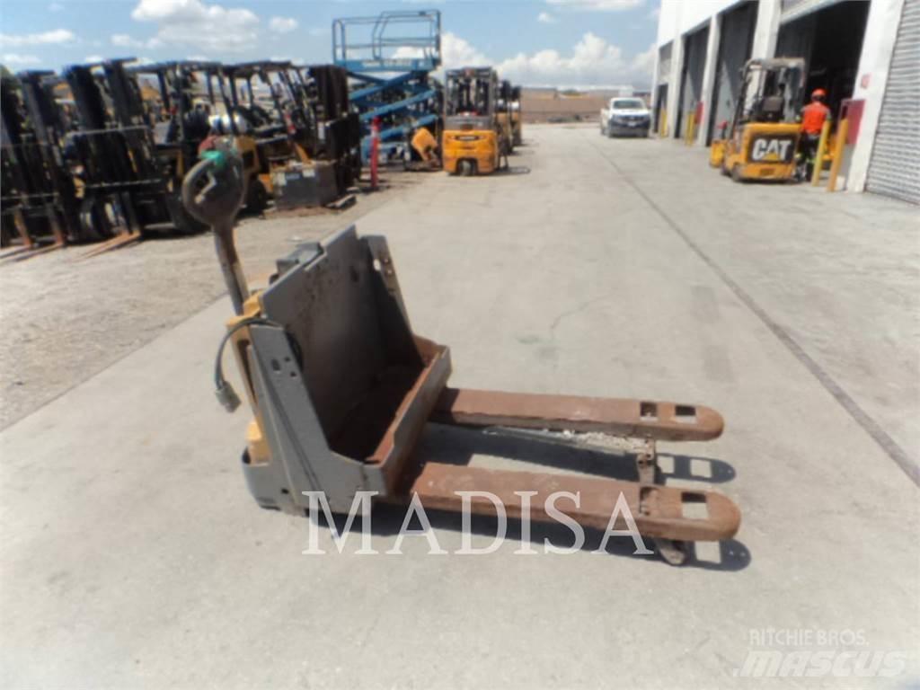 CAT LIFT TRUCKS EJE120E Empilhadores - Outros